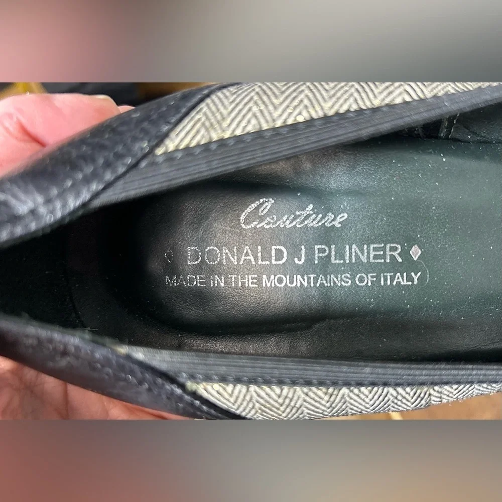 Italian Couture Donald J. Pliner Designer Black & Tan Peep-Toe Heels, 8 1/2 M